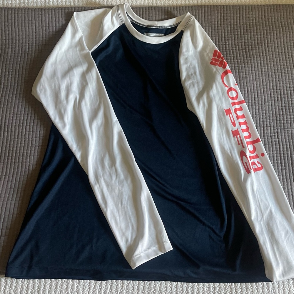 Columbia Navy and White Long Sleeve Shirt
